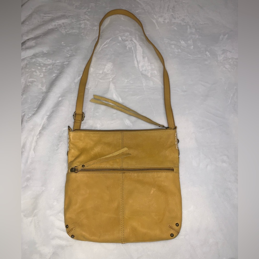 Lucky Brand. Boho Crossbody Soft Leather Purse W/ Leather Tassel Pulls - Picture 5 of 11